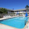 Отель Motel 6 Lantana, FL, фото 23