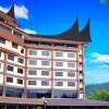Отель Kyriad Bumiminang Hotel, фото 1