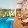 Отель Conch Resort-Luxury Private Pool Suites, фото 16