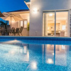 Отель Nicoll With Pool, 50 m From the Beach, фото 18