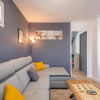 Отель Ideally Located Furnished Townhouse With 3 Bedrooms Parking & Garden, фото 5