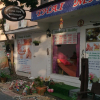 Отель Queen Suriya's Hostel, фото 1