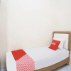 Отель SPOT ON 91977 Kost Ketapang Syariah, фото 4