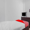 Отель OYO 74184 Hotel Meredian Comfort Inn, фото 28