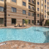 Отель Staybridge Suites Orlando at SeaWorld, an IHG Hotel, фото 1