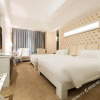 Отель Kelly Wah International Hotel, фото 1