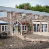 Отель Stoodleigh Court Coach House B & B, фото 1
