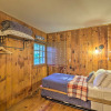 Отель Charming Wilmington Cabin, 8 Mi. to Mt Snow!, фото 16