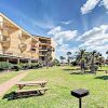 Отель Beach-View Galveston Seawall Condo - 2 Br condo by RedAwning, фото 12