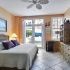 Отель Sundown Refuge by Avantstay Great Location w/ Patio, Outdoor Dining, BBQ & Shared Pool! Week Long St, фото 9