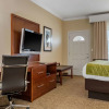 Отель Comfort Suites Central, фото 5
