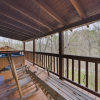Отель A Lover's Paradise 1 Bedroom Cabin by RedAwning, фото 8