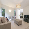 Отель Ted's Cottage near Little Oneroa Beach, фото 4
