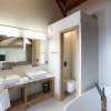 Отель Spacious 14-person chalet with indoor pool in Les Deux Alpes, фото 19