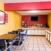 Отель Econo Lodge Dumas, фото 15