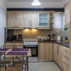 Отель Comfy Central Square Gem with Terrace, фото 15