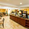 Отель Best Western Plus Raffles Inn & Suites, фото 23