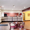 Отель Red Roof Inn & Suites Middletown - Franklin, фото 19