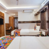 Отель Fabhotel Sg5 Inn Suites, фото 6
