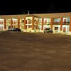 Отель Budget Inn & Suites, фото 1