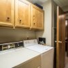 Отель Heavenly Lake Haven Apartment 3 NW Comfy Cabins, фото 3