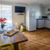Отель Shark Bay Seafront Apartments, фото 25