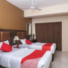 Отель OYO 18621 V Grand, фото 4