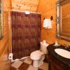 Отель Family Valley 6 Br cabin by RedAwning, фото 16