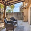 Отель Comfy Bakersfield Townhome - Fire Pit & Patio, фото 9