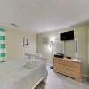 Отель New Listing! Mariners Cove By The Beach 2 Bedroom Condo, фото 6