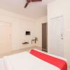 Отель OYO 15354 Viyan Comforts, фото 7