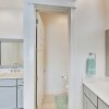 Отель Upscale In The Reserve At St. Charles Bay! 3 Bedroom Home, фото 9