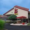 Отель Red Roof Inn PLUS+ West Springfield, фото 18