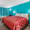 Отель Econo Lodge, фото 4