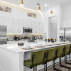 Отель Home Next to Seaworld w Pool and Hot Tub, фото 13