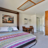 Отель Oasis in the Heart Of Palm Springs - Four Bedroom Home, фото 5