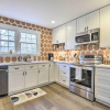 Отель Charming Carrboro Home - Walk to Downtown!, фото 10