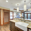 Отель Updated 1 Bedroom Condo on Peak 8 1 Condo, фото 6