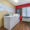 Отель Suburban Studios Macon North, фото 25