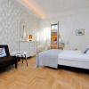 Отель Elegant flat for 8 near Colosseum, фото 6