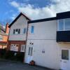 Отель Spacious first floor apartment in the centre of Church Stretton with free parking, фото 1