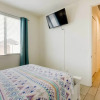 Отель Desert Den w/ Pool - 3 Miles to Goodyear Ballpark!, фото 1
