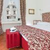 Отель Caesar House Residenze Romane в Риме