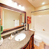 Отель E Sandia Circle - 5 Br Home, фото 10