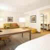 Отель Hampton Inn & Suites Minneapolis / Downtown, фото 3