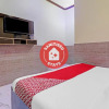 Отель Oyo 87705 Hotel Bdr Lawn, фото 25
