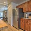 Отель Family Townhome: 1 Mi to Beach & Boardwalk, фото 14