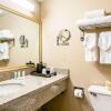 Отель Quality Inn & Suites, фото 42