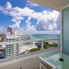 Отель Fontainebleau Miami Beach Private Suites в Майами-Бич