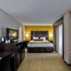 Отель Best Western Plus Hanes Mall Hotel, фото 19